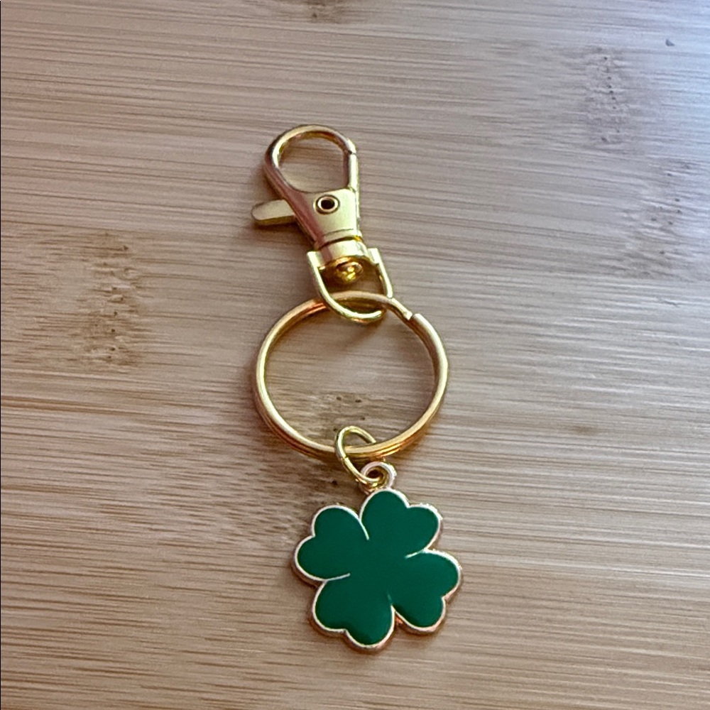 Gold and Green Clover Keychain